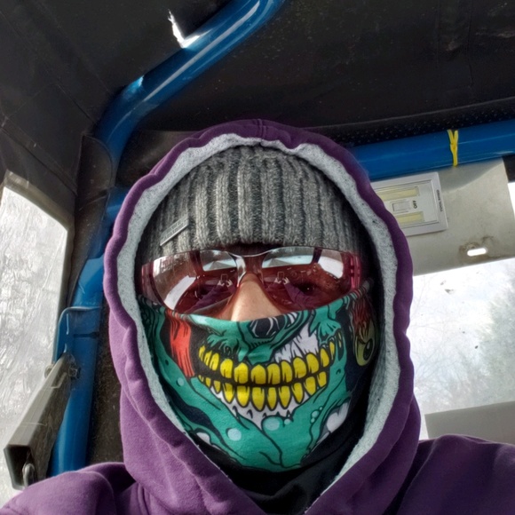 Meet your Posher, Lori - Picture 1 of 1